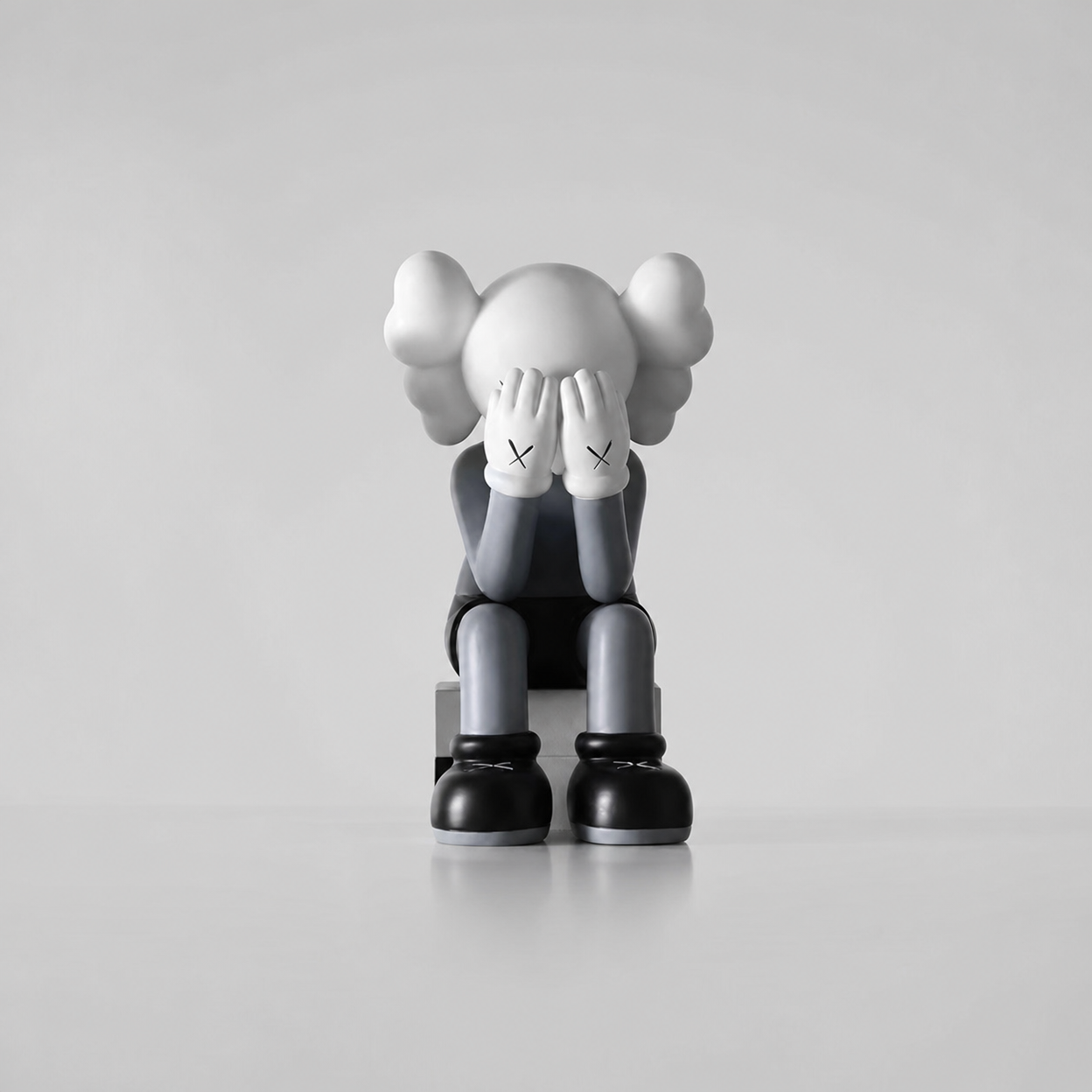 Decorative Bear Figurine for Desk or Shelf