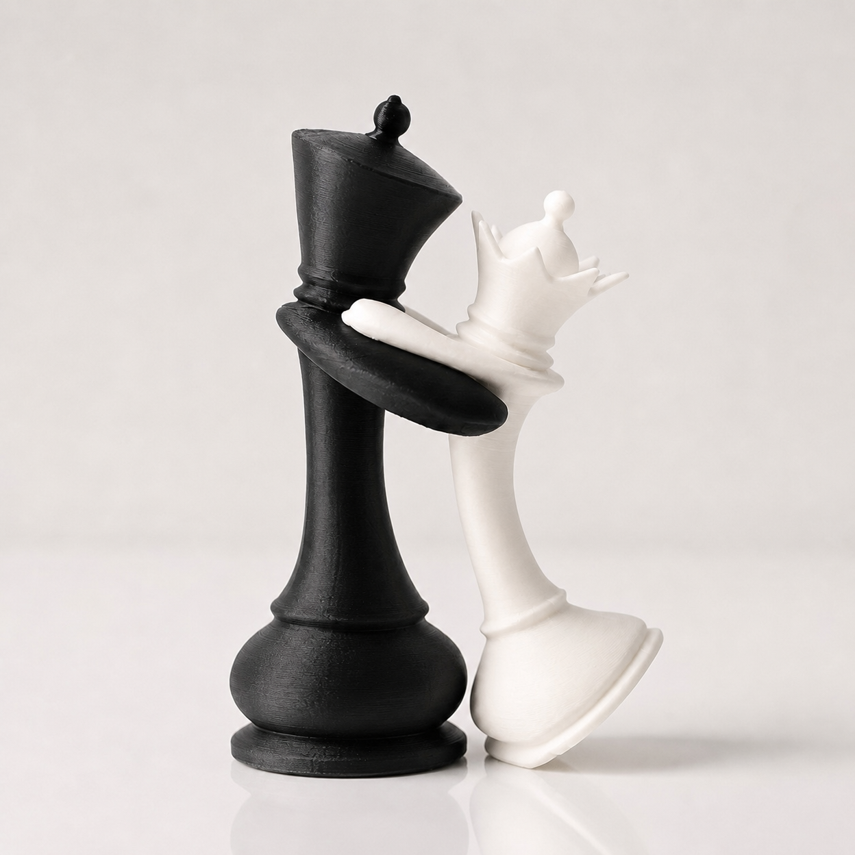 3D Printed King and Queen Chess Couple Statue Anniversary Engagement Wedding Gift Desktop Ornament