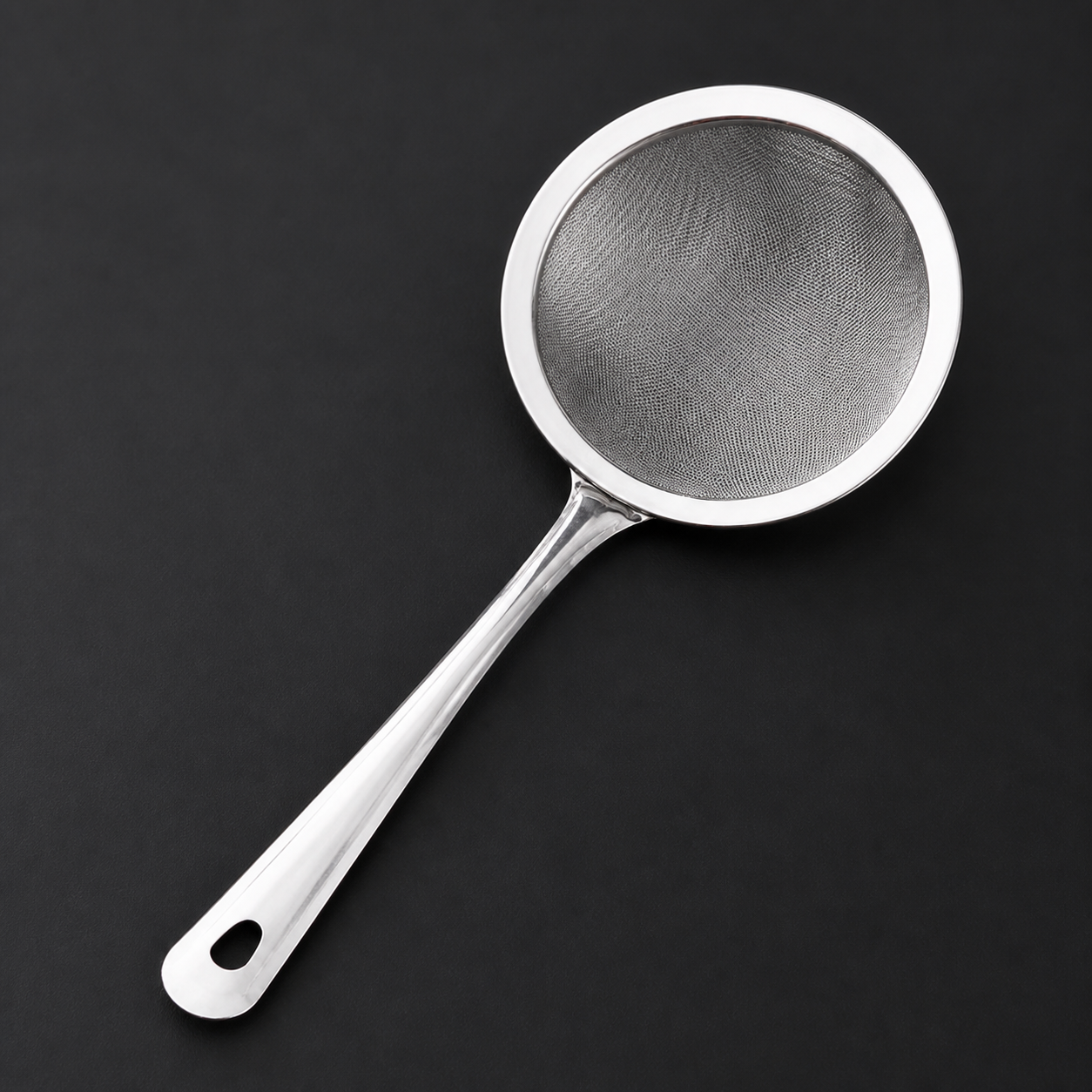 Fine Mesh Stainless Steel Strainer for Kitchen Use